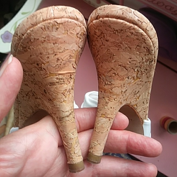 CHANEL WHITE & CORK WEDGE MULES, 3,5 INCH, SIZE 7 - Picture 6 of 8